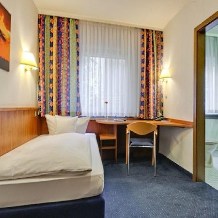 Hotel Am Friedensplatz Stuttgart Kültér fotó