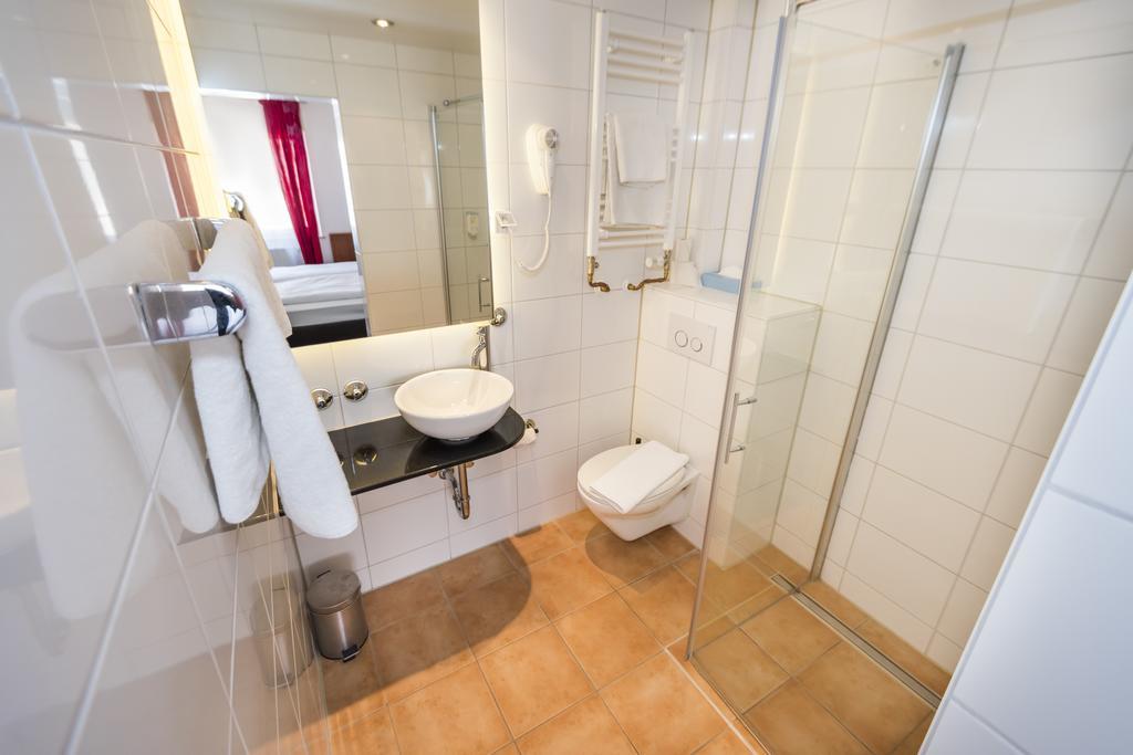 Hotel Am Friedensplatz Stuttgart Kültér fotó