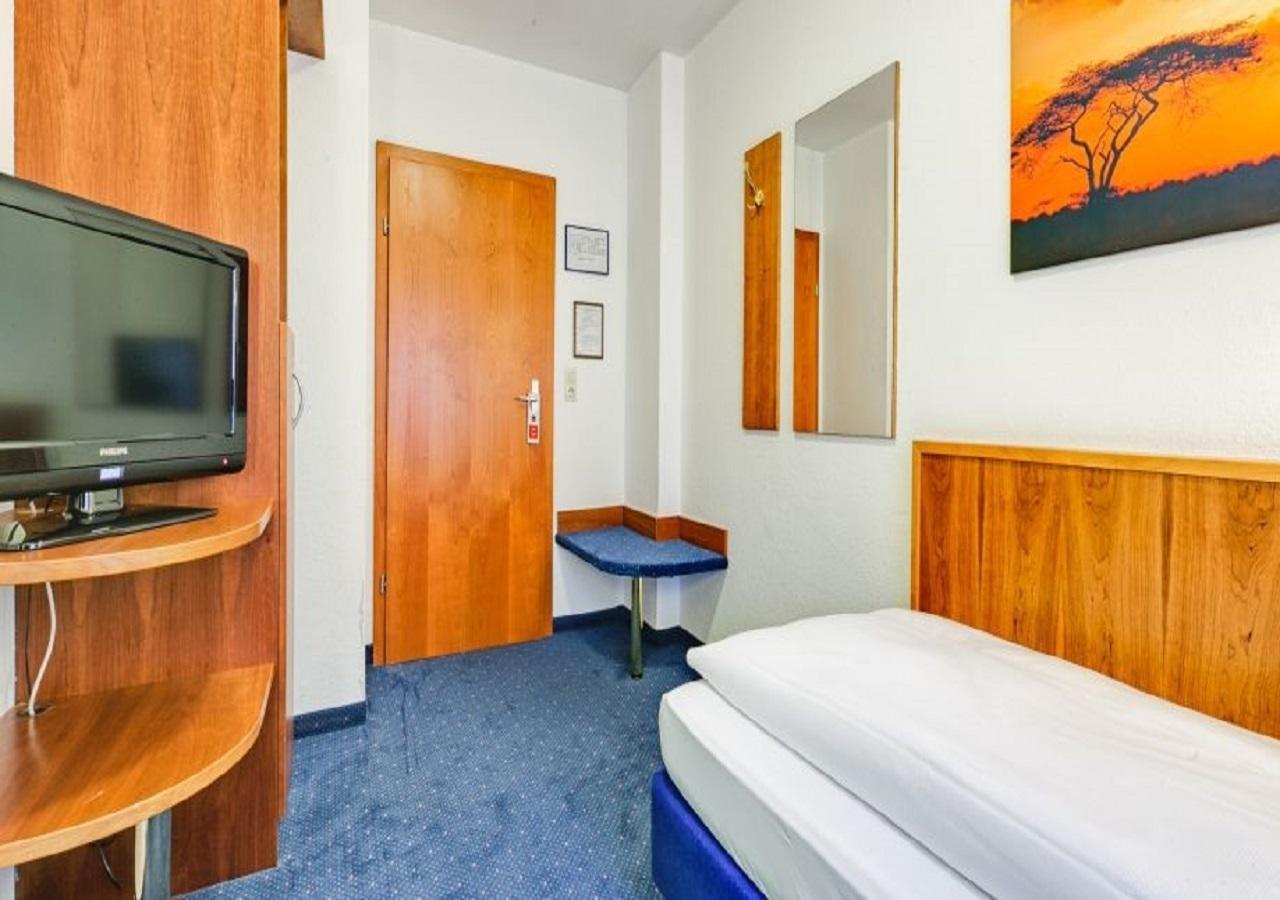Hotel Am Friedensplatz Stuttgart Kültér fotó